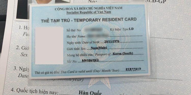 Thủ tục cấp thẻ tạm trú cho người nước ngoài tại Việt Nam