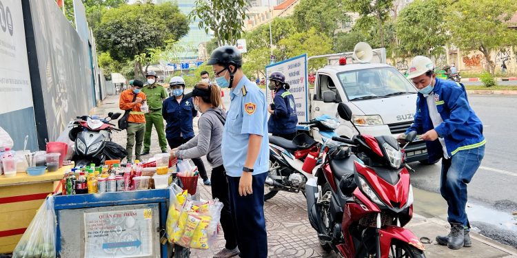 Thực trạng lấn chiếm lòng lề đường ở nước ta hiện nay